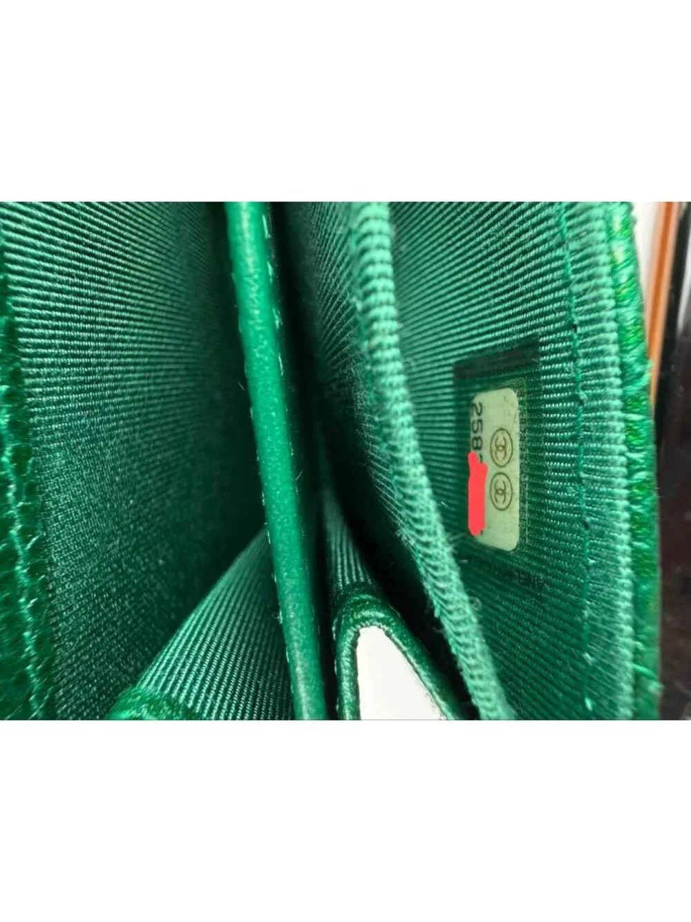 Chanel Emerald Green Metallic Caviar Leather Card Case
